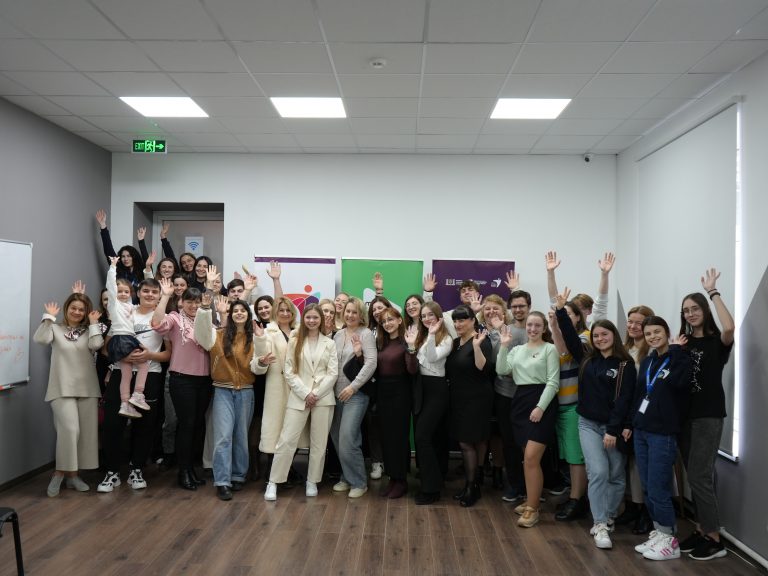 Concert dedicat mamelor și bunicelor organizat de Centrul Municipal de Tineret Chișinău!