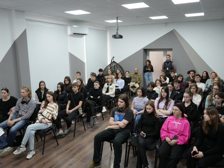 A fost lansat Festivalul Municipal de Teatru pentru Tineri „OSTENDE”, ediția a VIII-a!