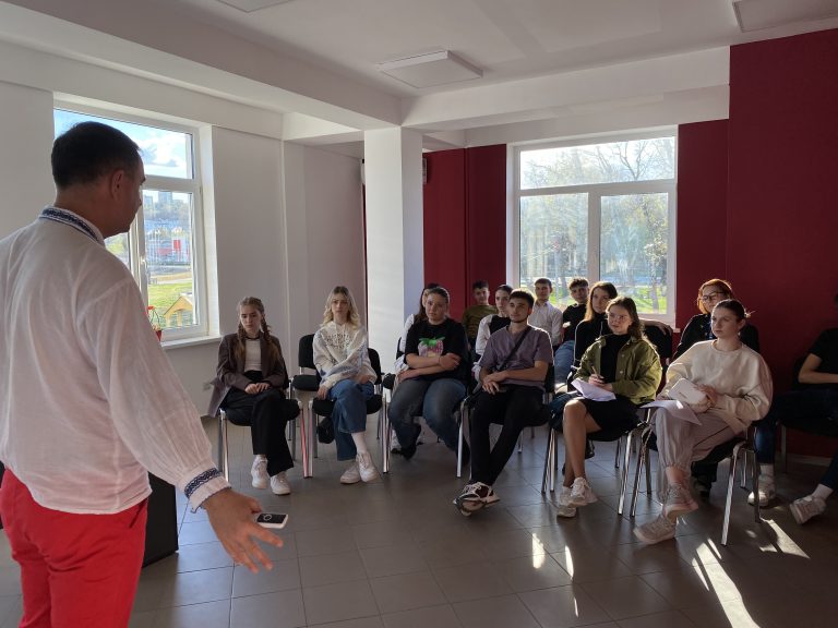 Tinerii au învățat despre cum să-și gestioneze timpul la Centrul de Tineret Buiucani!