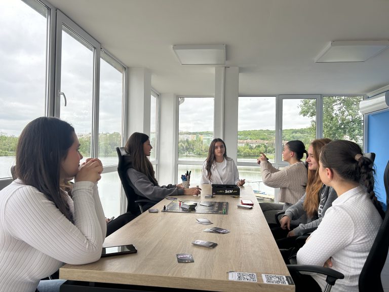 Cluburile de interes  de la Centrul de Tineret Buiucani