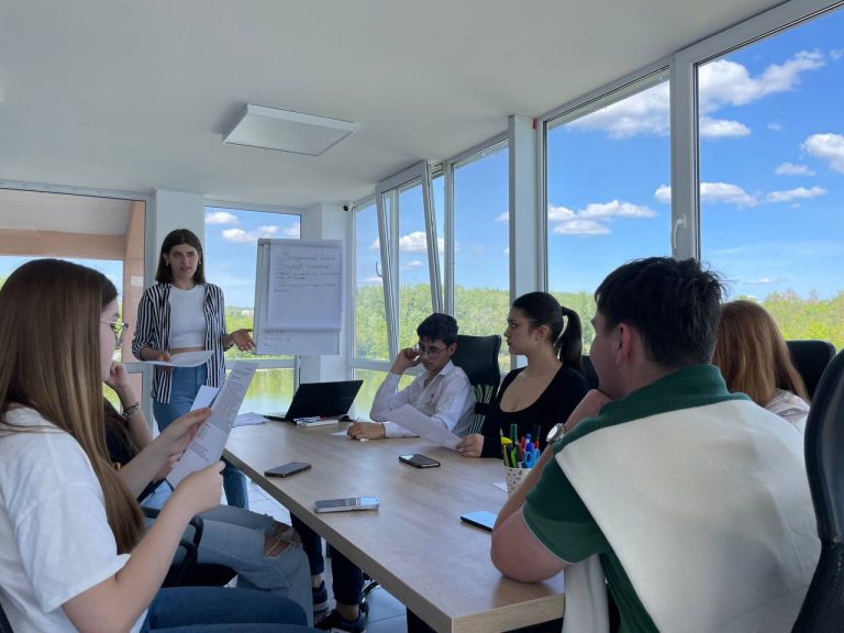 Weekend la Centrul de Tineret Buiucani