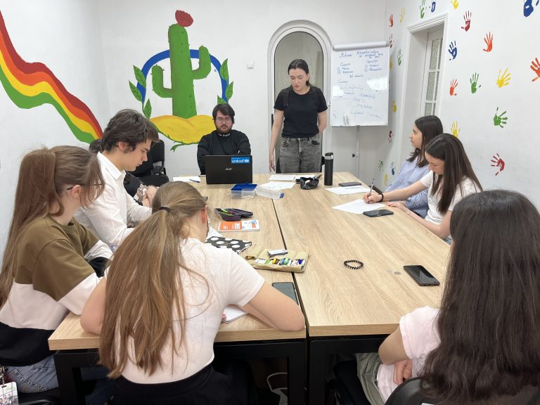 Ce cluburi de interes au avut loc la Centrul de Tineret Rîșcani. Vezi în articol cum te poți înscrie și tu!