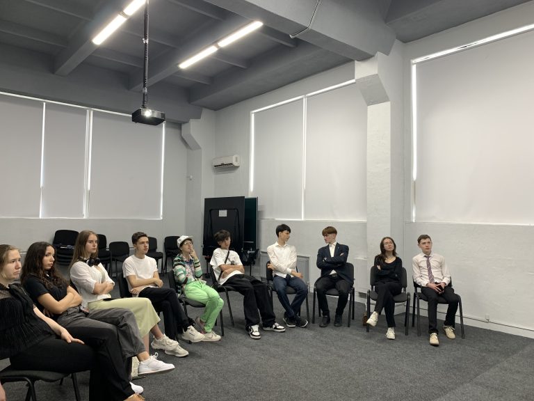 Trainingul “Gândirea pozitivă .Pericolul degenerării“ la Centrul de Tineret Ciocana!