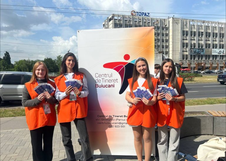 Buiucani Youth Centre Mobile Team in action!