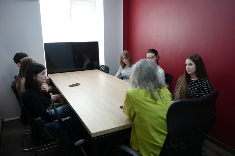 Sesiune despre „Managementul timpului și priorităților” la Centrul Municipal de Tineret Chișinău