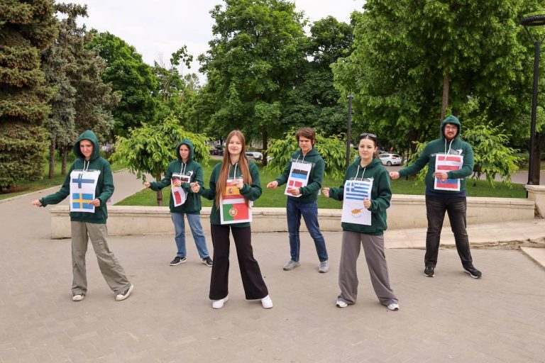 The Riscani Youth Centre volunteers were in the spotlight on the eve of Europe Day!