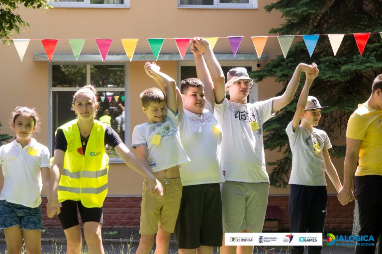 De la egal la egal! Ziua Ușilor Deschise în școala auxiliară nr. 6