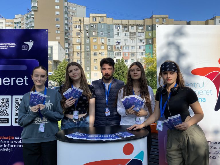 Informing young people about Youth Centres through the mobile team