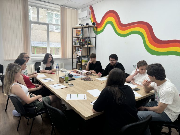 Taboo-Free Discussions at the Rîșcani Youth Center!