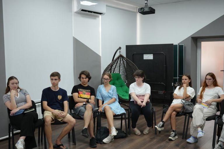 If you are a group of friends and you want to organize something in Chisinau, now your idea can be financially supported! See details in the article!