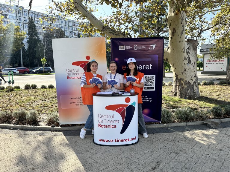 Echipa mobilă a Centrului de Tineret Botanica a interacționat cu tinerii din sectorul McDonald’s