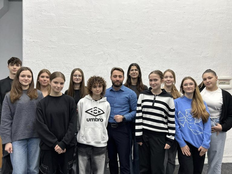 Young people from Chisinau discovered the secrets of starting a business at Ciocana Youth Center