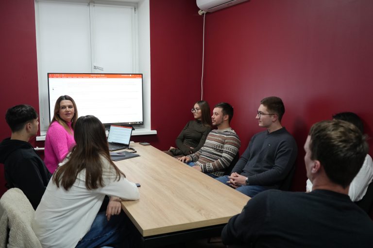 Young people from Chisinau learn about effective communication and managing emotions in the Municipal Personal Development Program