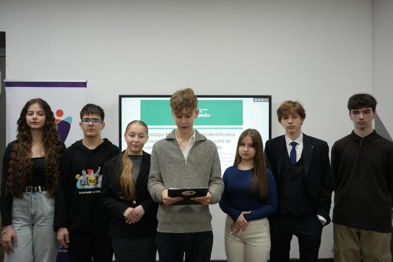 The Municipal Council of Pupils launched the municipal survey on identifying the challenges and needs of pupils in Chisinau Municipality