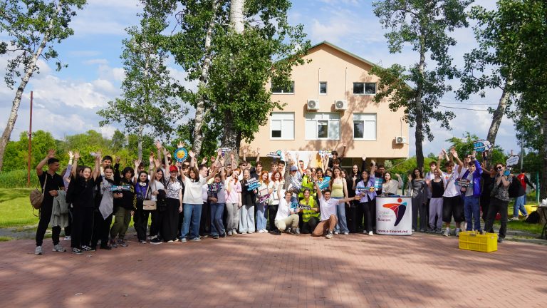 Chișinăul, explorat prin joc: zeci de tineri au participat la City Quest-ul „Capitala Europeană a Tineretului 2028”