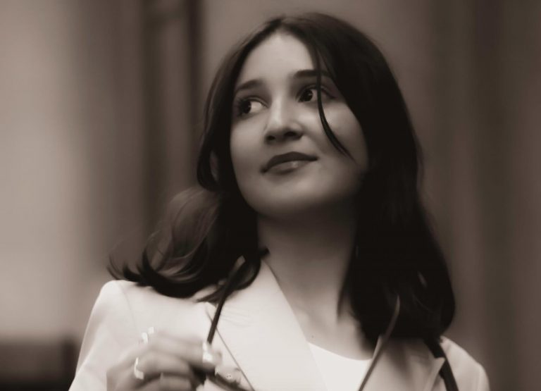 Tineri de succes | Nicoli Streșnă: Tânăra care inspiră viitorul prin tehnologie și mentorat